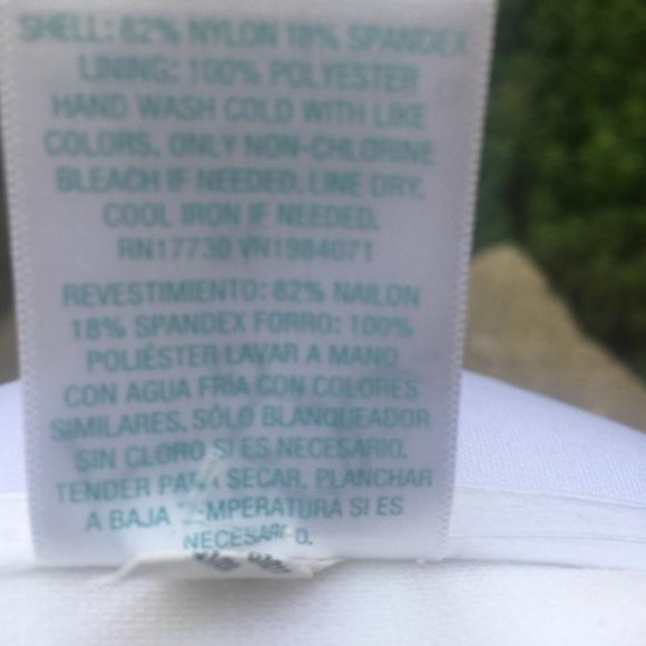 Women Bikini - Picture 5 of 9